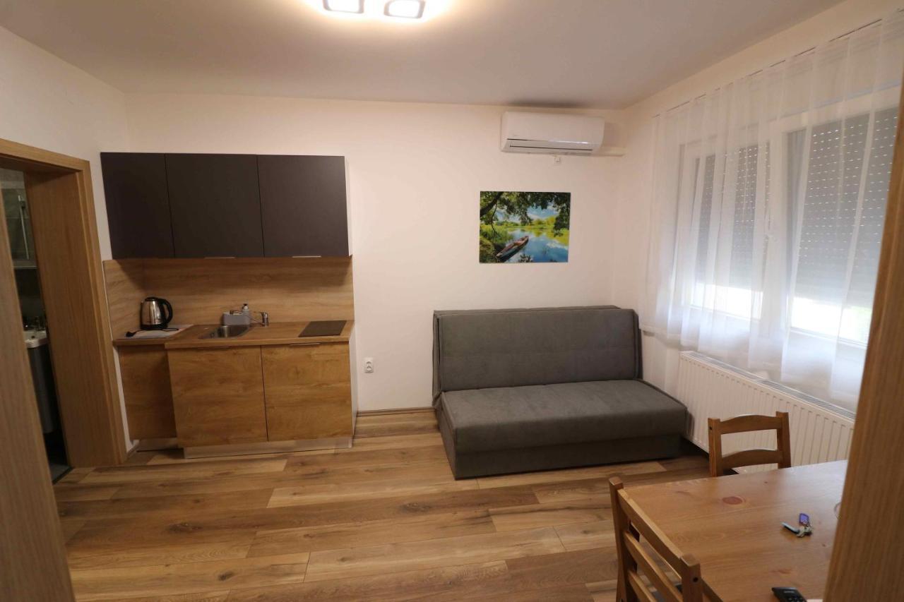 Apartment Forum I Sobe *