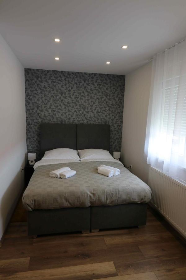 Apartment Forum I Sobe *