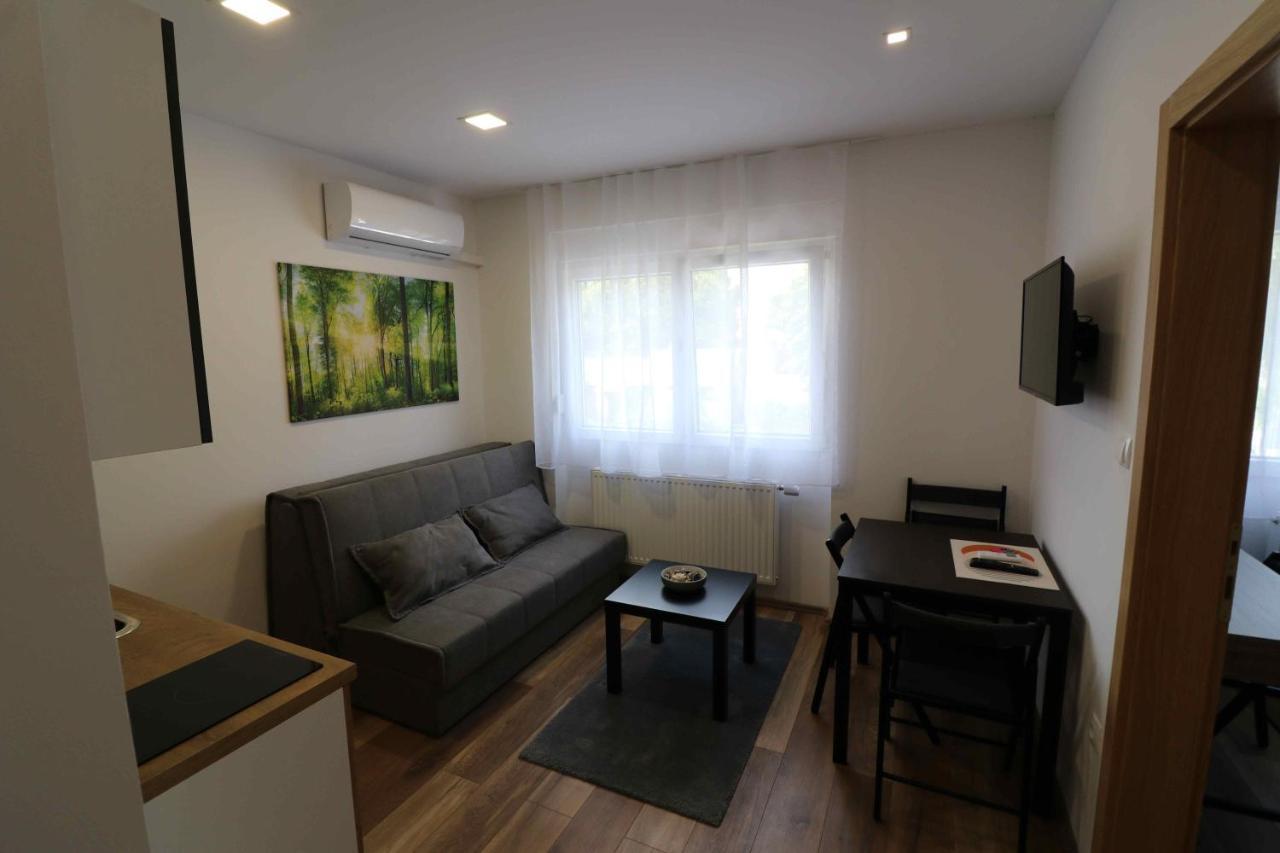 Forum I Sobe Apartment